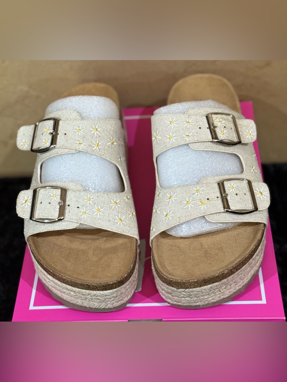 Corky's No Filter in Natural
Daisy - Size 9 - Picture 5 of 9